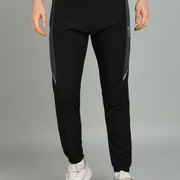 YUNEK Men Mid-Rise Regular Fit Joggers-image-9