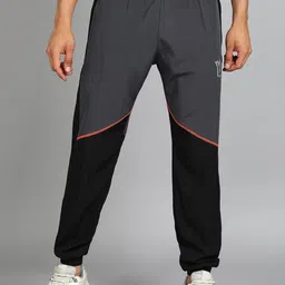 YUNEK Men Regular Fit Colourblocked Mid Rise Joggers-picture-2