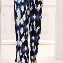 ETC Women Blue Printed Relaxed Fit High-Rise Plain Culottes Trousers-image-4