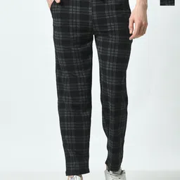 BAESD Men Checked Mid-Rise Track Pants-image-32