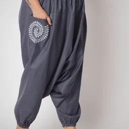 9rasa Women Plus Size Loose Fit High-Rise Pure Cotton Harem Pant-image-4