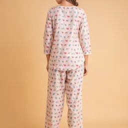SUTI Conversational Printed Round Neck Top With Trouser image 3
