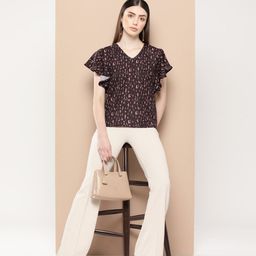 her by invictus Printed Flutter Sleeve Top image 5