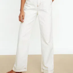 Trendyol Women Off White Wide Leg High-Rise Stitch Detail Pure Cotton Jeans-image-55