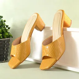 CLOG LONDON Textured Block Heels-55