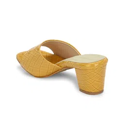 CLOG LONDON Textured Block Heels image 3