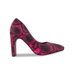 Get Glamr Textured Block Pumps image 4