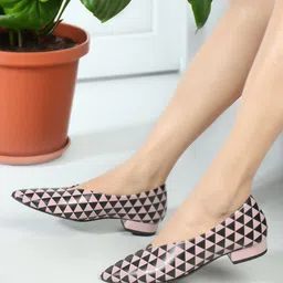 Denill Printed Pointed Toe Comfortable Block Heeled Pumps image 5
