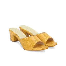 CLOG LONDON Textured Block Heels image 4