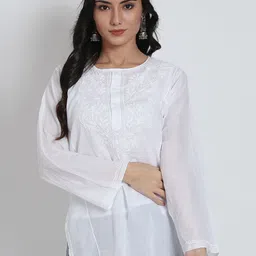 PARAMOUNT CHIKAN Ethnic Motifs Embroidered Chikankari Pure Cotton Kurti-picture-58