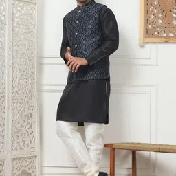 Anouk Men Regular Kurta with Churidar-37