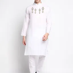 DEVOILER Ethnic Motifs Printed Mandarin Collar White Romance Kurta With Pyjama-picture-37