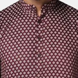 TAHVO Geometric Printed Regular Kurta With Pyjamas image 2