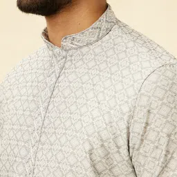 Manyavar Mandarin collar Ethnic Motifs Printed Regular Kurta with Pyjamas image 2