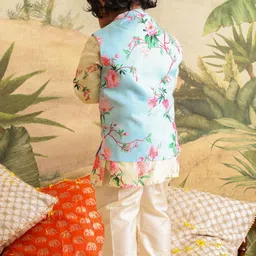 VASTRAMAY Boys Floral Printed Kurta With Pyjamas & Nehru Jacket image 2