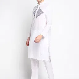 DEVOILER Ethnic Motifs Printed Regular Kurta With Pyjamas image 4