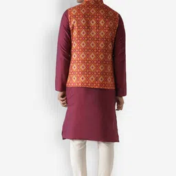 KISAH Men Red & Cream-Coloured Kurta With Pyjamas & Nehru Jacket image 3