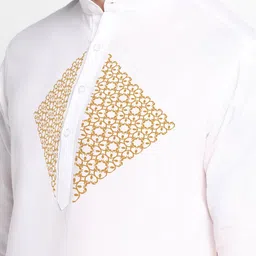DEVOILER Ethnic Motifs Printed Regular Kurta with Pyjamas image 4