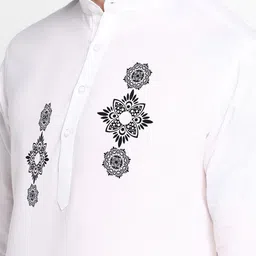 DEVOILER Ethnic Motifs Printed Band Collar Kurta with Pyjamas image 2