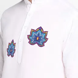 DEVOILER Ethnic Motifs Printed Regular Kurta With Pyjamas image 4