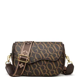 Diva Dale Animal Printed PU Oversized Structured Handheld Bag with Quilted image 2