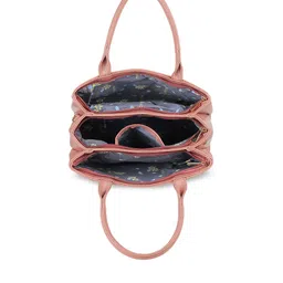 Mochi Textured Structured Handheld Bag with Quilted image 5