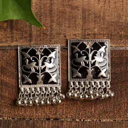 VENI Black Contemporary Studs Earrings-27