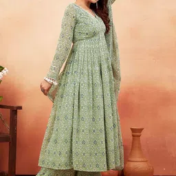 ODD BY chansi TRENDZ Floral Printed Regular Kurta with Palazzos & With Dupatta image 3