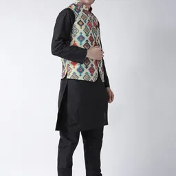 Hangup Men Solid Kurta with Churidar & With Ethnic Motifs Jacket-91