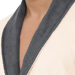 SPACES Cream-Coloured Solid Pure Cotton 300 GSM Bathrobe image 4