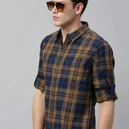 Roadster Men Navy Blue & Mustard Yellow Regular Fit Checked Sustainable Casual Shirt-image-48