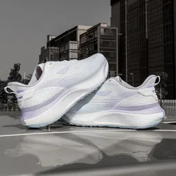 Red Tape Women Striped Ground Grip Slip-Protection Durable Sneakers-image-45