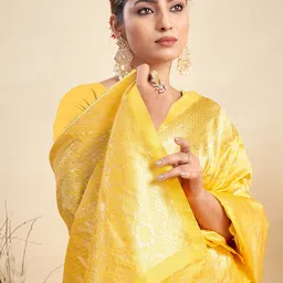 KALINI Ethnic Motifs Woven Design Zari Silk Blend Banarasi Saree-image-28