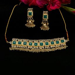 SOHI Women Gold-Plated White & Green Kundan-Studded & Pearl Beaded Jewellery Set-6