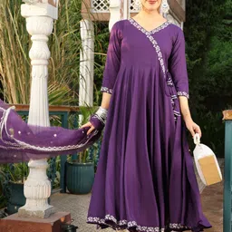 KIMAYRA Floral Yoke Design Zari Work Angrakha V-Neck Anarkali Kurta With Trouser & Dupatta-picture-4