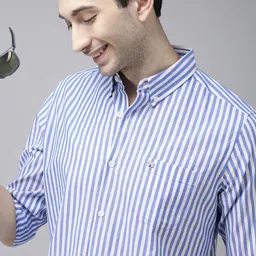 THE BEAR HOUSE Men Blue Slim Fit Bengal Stripes Casual Shirt-image-81