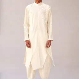 Antar-Agni Mandarin Collar Geometric Kurta with Pinched Trouser-image-47