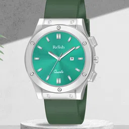 Relish Men Embellished Dial & Straps Analogue Watch RE-NSSW502-26