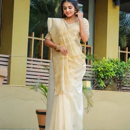 Mitera Cream-Coloured Zari Detailed Silk Cotton Saree-5