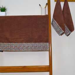 RANGOLI Brown & White 3 Pieces Pure Cotton 540 GSM Towel Set-image-41