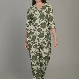 MAYSIXTY Printed Cotton V-Neck Tunic With Trousers Co-Ords-picture-10