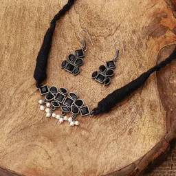 VENI Silver-Plated & Black Oxidised Stone-Studded Jewellery Set-image-16