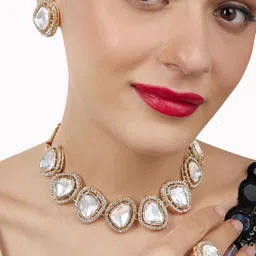 Zaveri Pearls Gold Plated Stone-Studded Jewellery Set-26