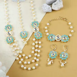 Asthetika Kids Kundan-Studded & Beaded Jewellery Set-image-9