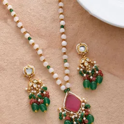 DASTOOR Gold-Plated Artificial Stones and Pearl Beaded Jewellery Set-32
