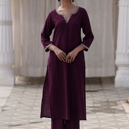 anayna Floral Embroiderd Notch Neck Sequinned Straight Kurta With Trousers-30