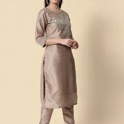 VredeVogel Women Beige Floral Embroidered Kurta with Trousers With Dupatta-13