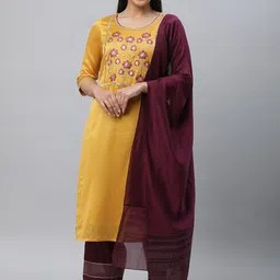 AURELIA Floral Yoke Design Thread Work & Sequined Kurta with Palazzos & Dupatta-picture-13