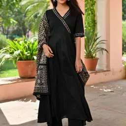HETVI CREATION Floral Printed A-Line Kurta With Trousers & Dupatta-image-45
