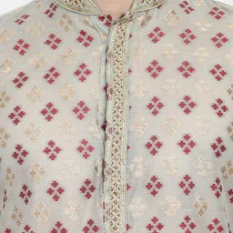 V-Mart Woven Design Mandarin Collar Kurta with Churidar image 3